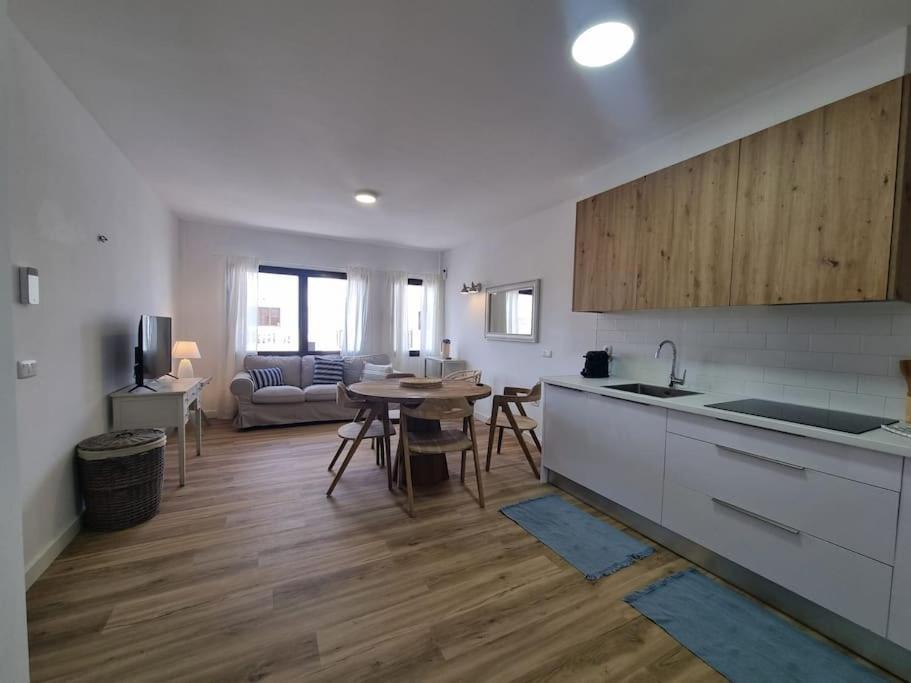 Bel Air Surf Escape Apartment Cotillo Екстериор снимка